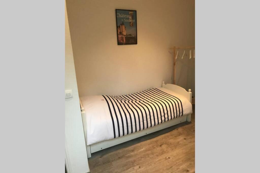 Jolie Maison Tuffeau Centre De Saumur Avec Local Velos Eksteriør billede