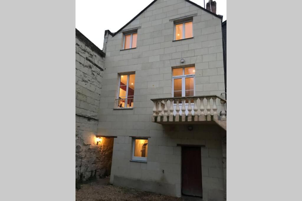 Jolie Maison Tuffeau Centre De Saumur Avec Local Velos Eksteriør billede